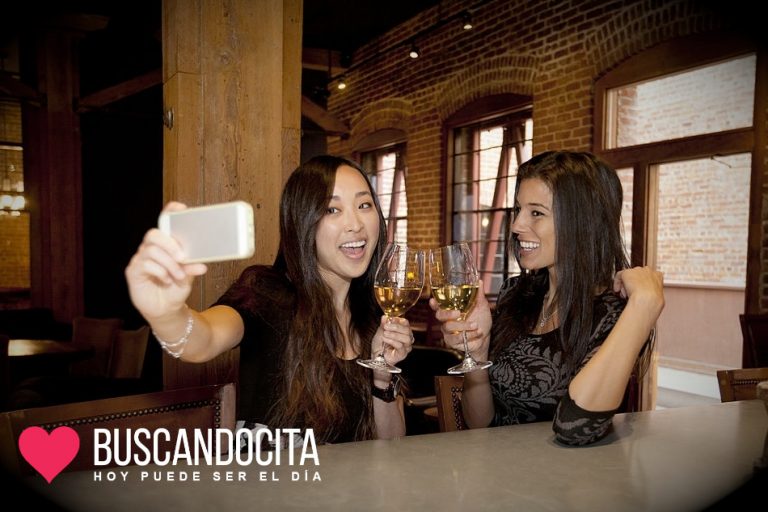 Páginas de Lesbianas (2023) ¿Las Mejores? Guía & Consejos